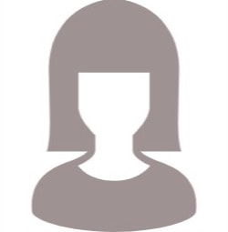 女性
